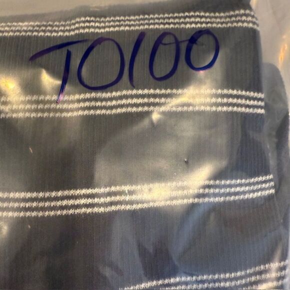 Vince Navy Blue and White Striped Ribbed Knit Long Tank Stretch Size Medium - Picture 9 of 9